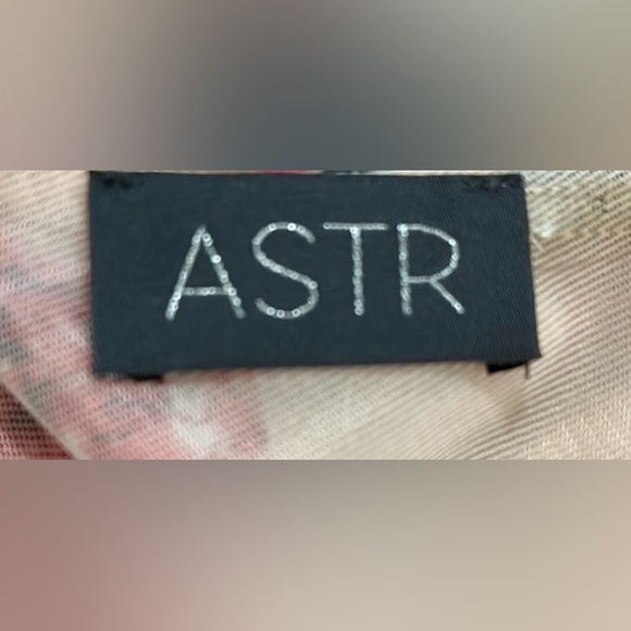 ASTR The Label Spring Garden Strappy Mini Slip Dress in Peach + Bright Floral - Picture 4 of 7